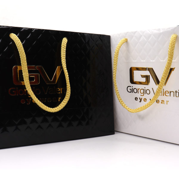 کیف دستی که همراه محصولات جورجیو وانتی ارسال می‌شود.